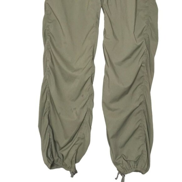Size 6 Lululemon Studio Pant II *Unlined (Regular) Fatigue Army Green - Picture 9 of 13